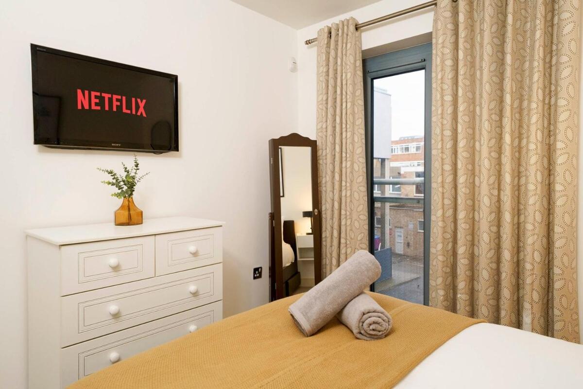 Modern One Bedroom With Sofa Bed In Aldgate Zone 1 With Smart Tvs And Fast Wifi Apartamento Londres