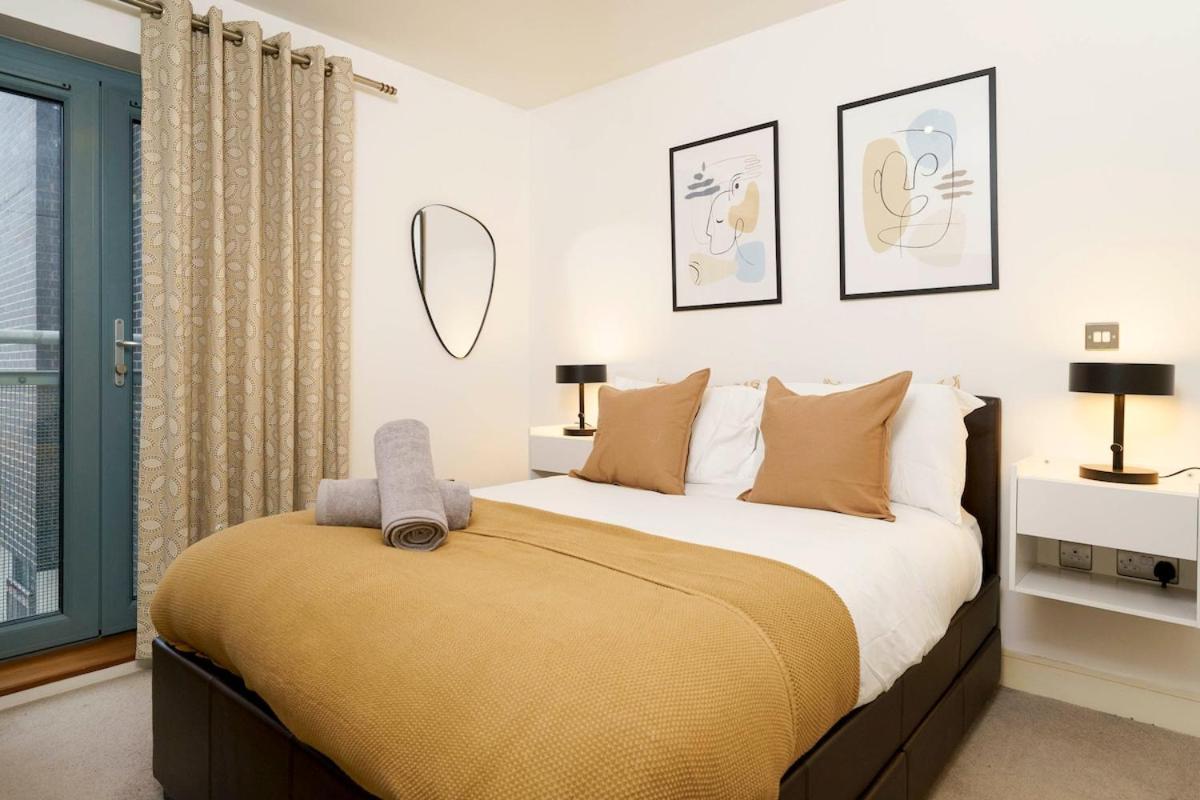 Modern One Bedroom With Sofa Bed In Aldgate Zone 1 With Smart Tvs And Fast Wifi London